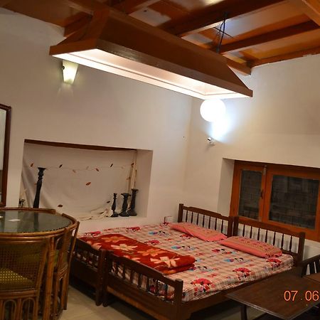 Kafal Resort Nainital Luaran gambar