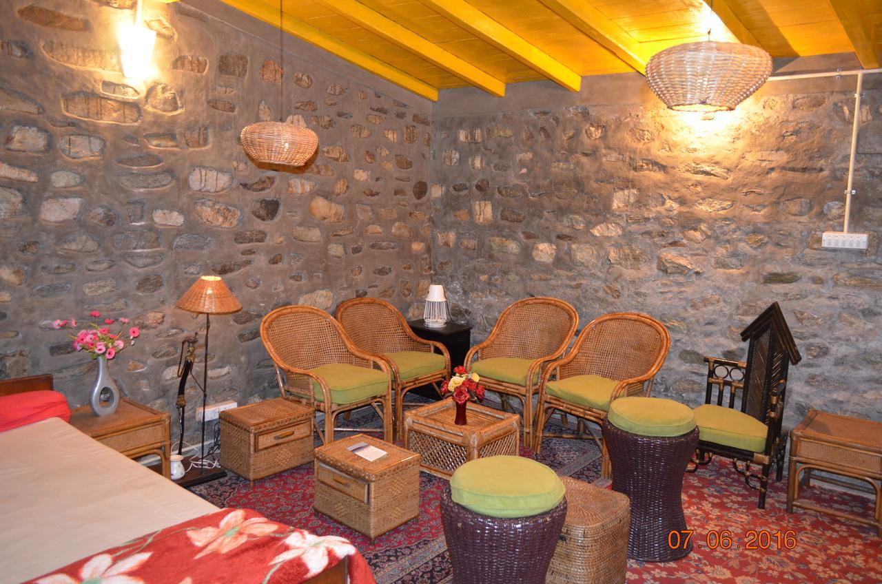 Kafal Resort Nainital Luaran gambar