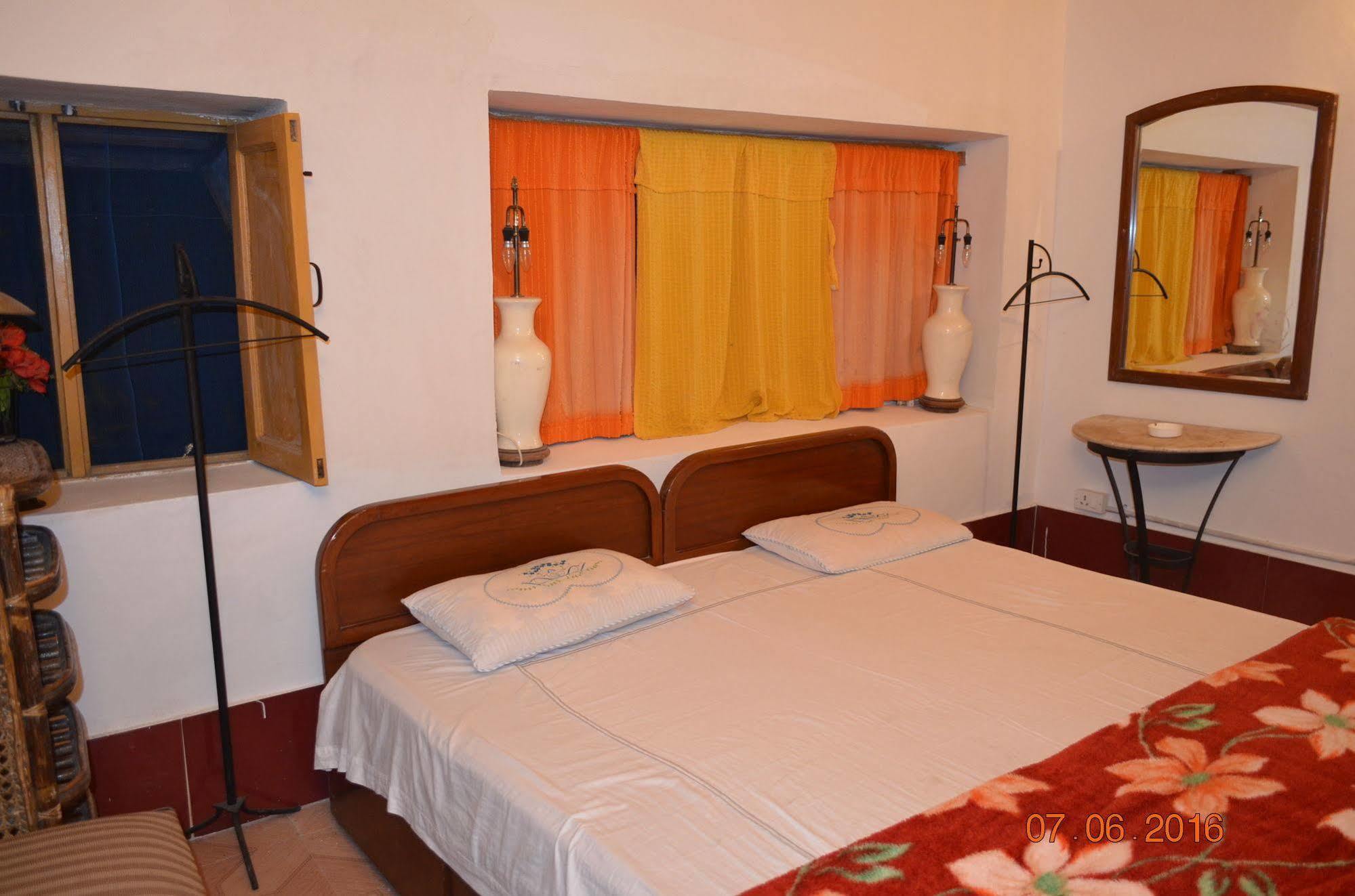 Kafal Resort Nainital Luaran gambar