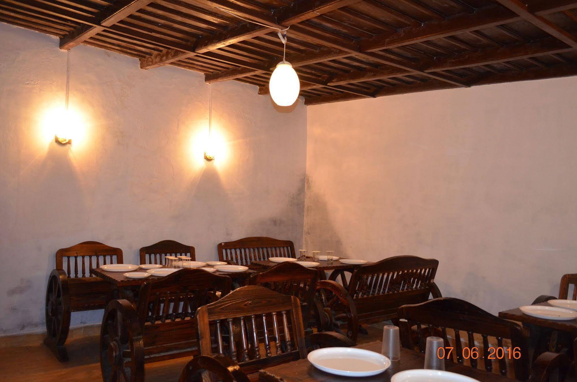 Kafal Resort Nainital Luaran gambar